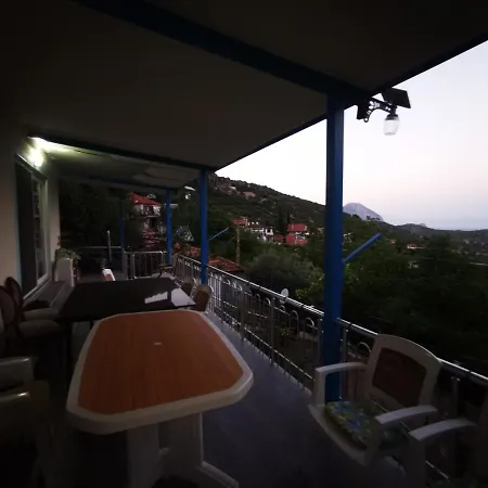 Haus Guengoer דירה Geyikbayiri